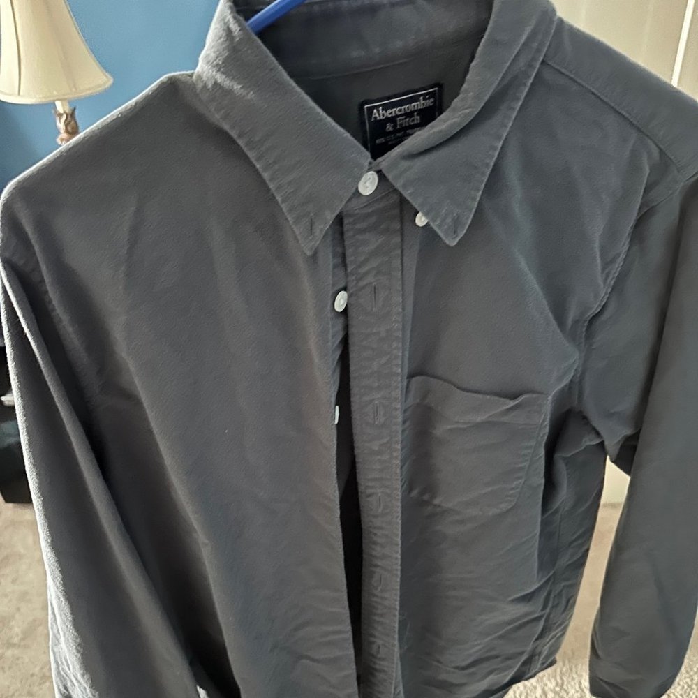 Men's Medium Abercrombie & Fitch Solid Gray Shirt
